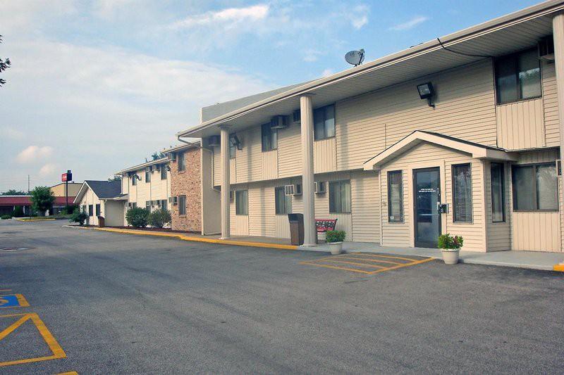 Motel 6 Omaha Exterior photo